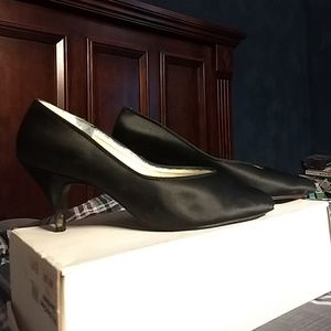 Black dyed satin formal heels